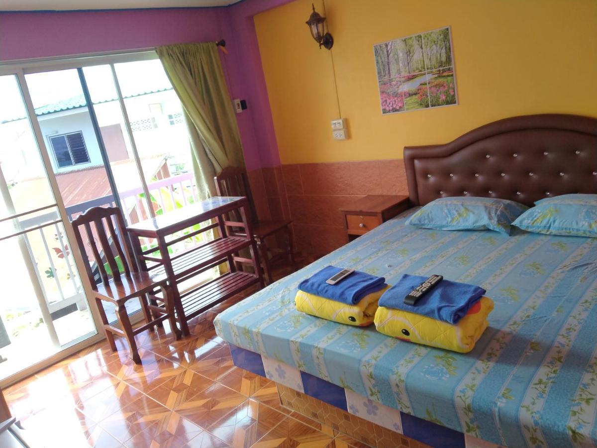 Rueangsrisiri Guesthouse 2 Sukhothai Luaran gambar