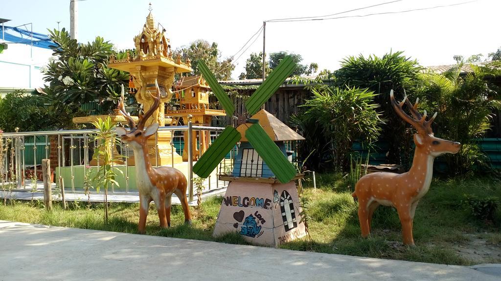 Rueangsrisiri Guesthouse 2 Sukhothai Luaran gambar